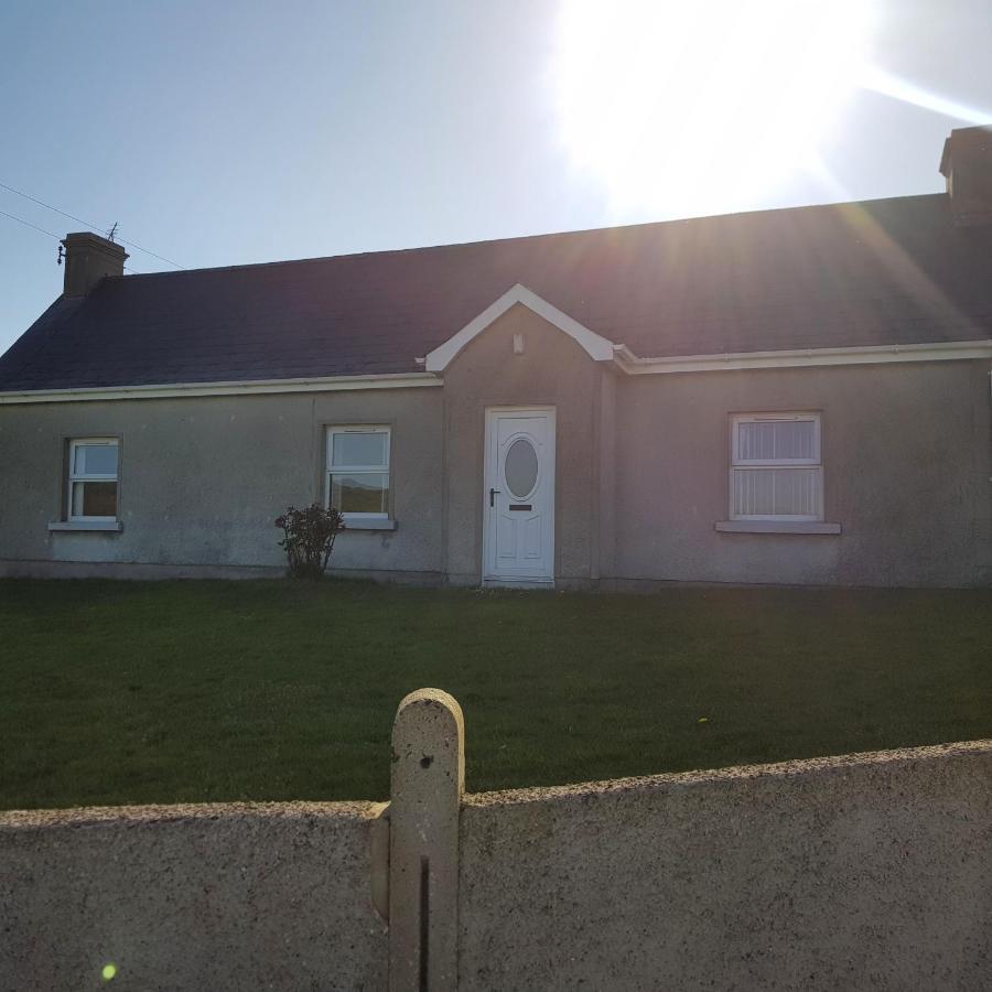 ניוארי Holly Cottage Mayobridge מראה חיצוני תמונה