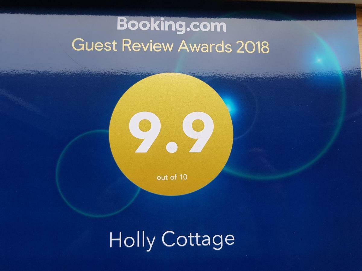 ניוארי Holly Cottage Mayobridge מראה חיצוני תמונה